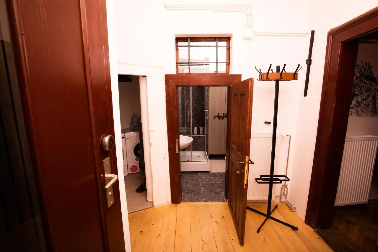 Hostel Deznik Lublaň Slovinsko